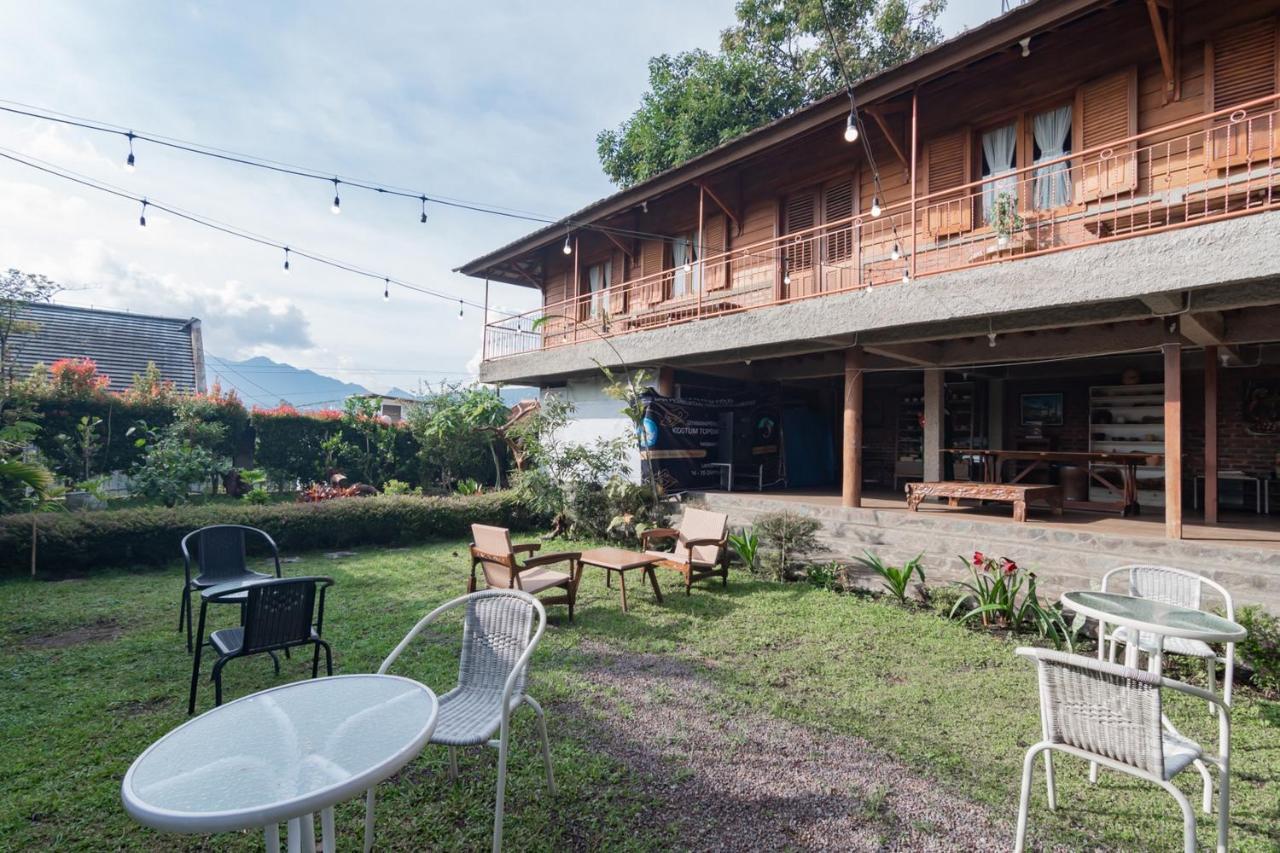 Samakta Guest House Lembang Exteriér fotografie